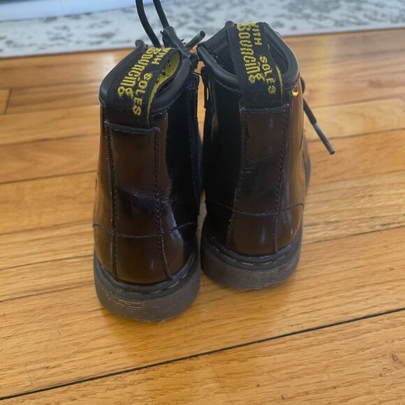 Dr. Marten Shiny Boots size 10 - Picture 9 of 12